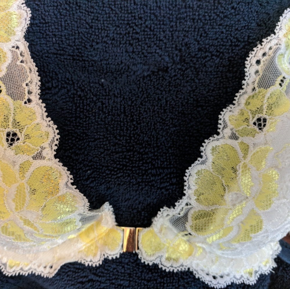 Bra - Picture 3 of 4